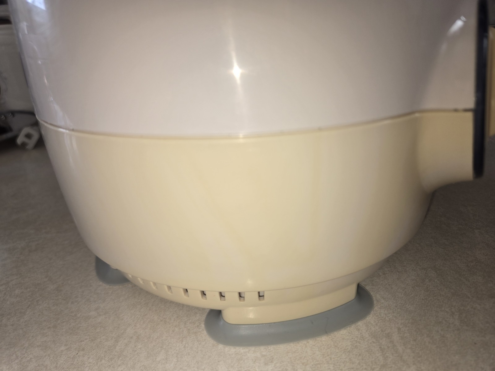 Hamilton Beach Food Processor Model 70590 FP11 Motor Base Only Works Fine