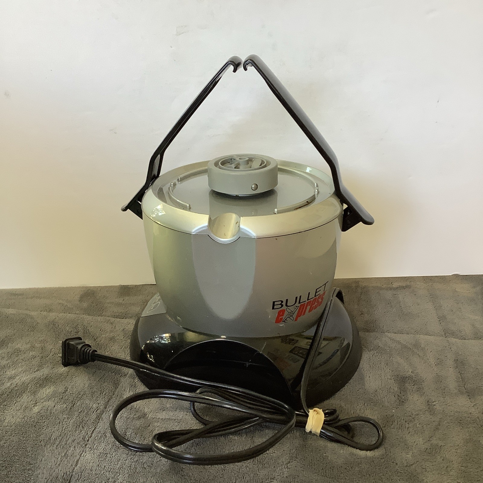 Bullet Express Trio Food Processor BE110C Base Motor Powers On Tested And Works