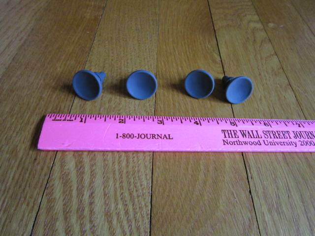 Oster 5273-DFL Food Processor REPLACEMENT PART ONLY 4 Gray Suction Feet FreeShip