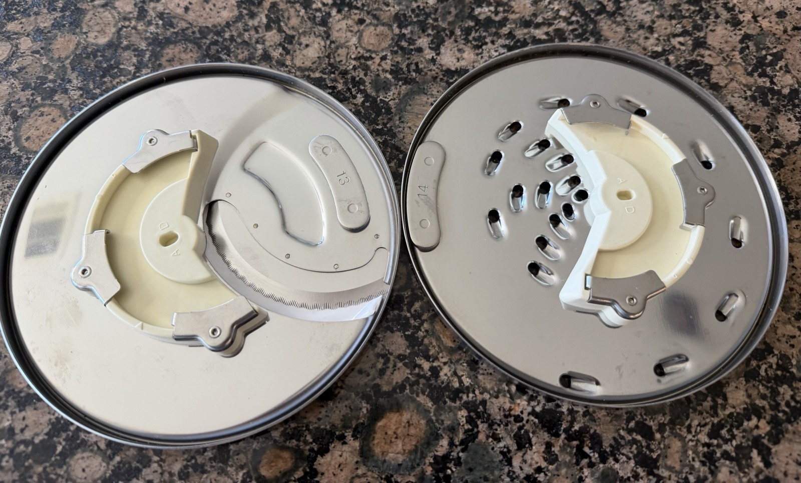 2 Cuisinart DLC-7 Blades Replacements DLC-044TX 4MM DLC-037TX Med New Open Box