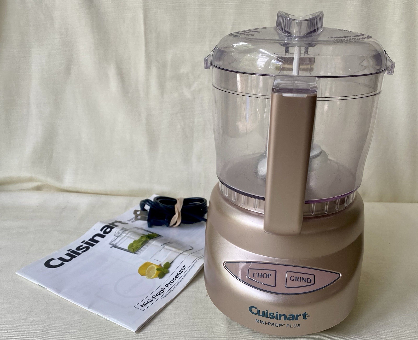 Cuisinart DLC-2A Mini-Prep Plus 24oz Food Processor Pearl Pink