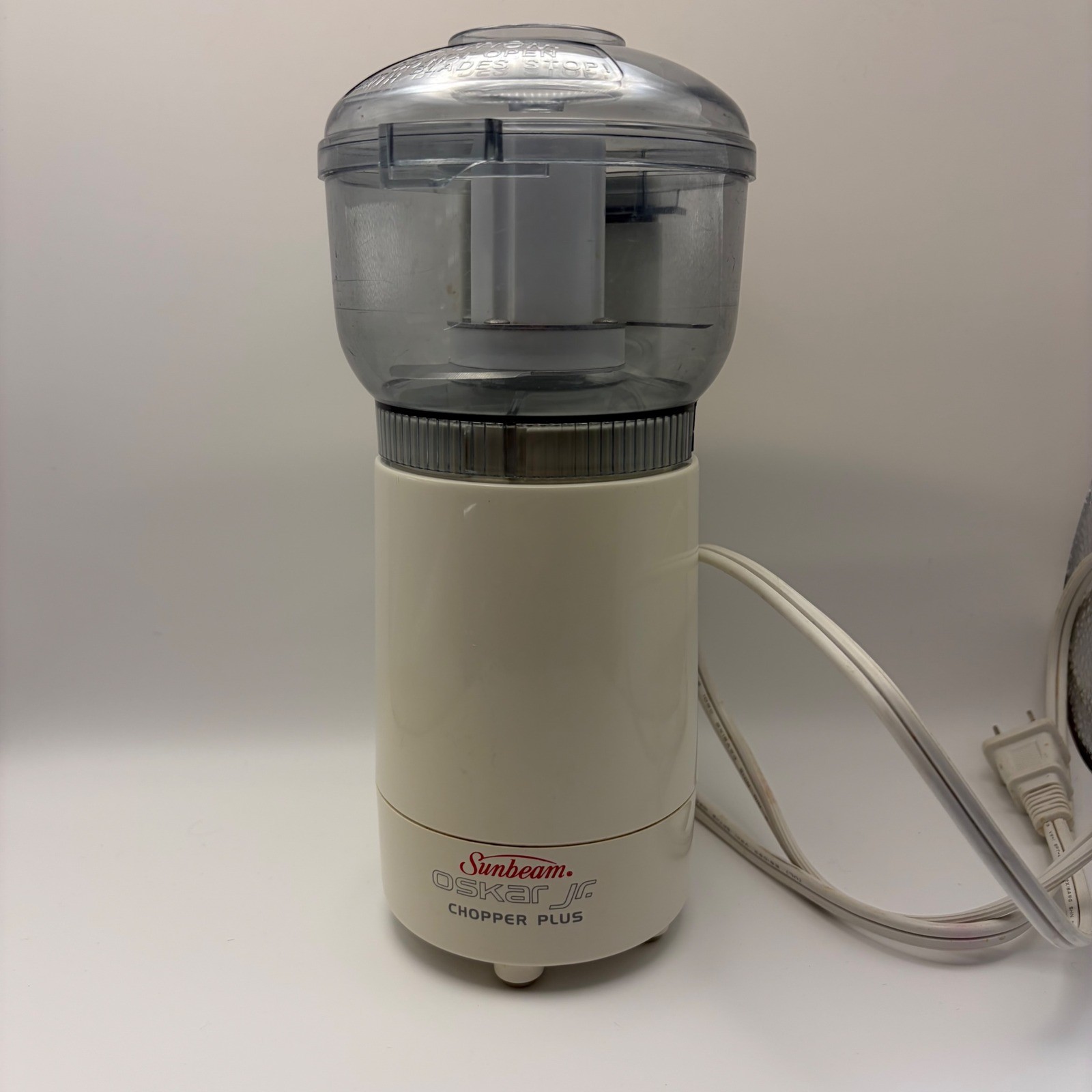 Sunbeam Oskar Jr Chopper Plus White Mini Food Processor 4816-9 Tested Vintage
