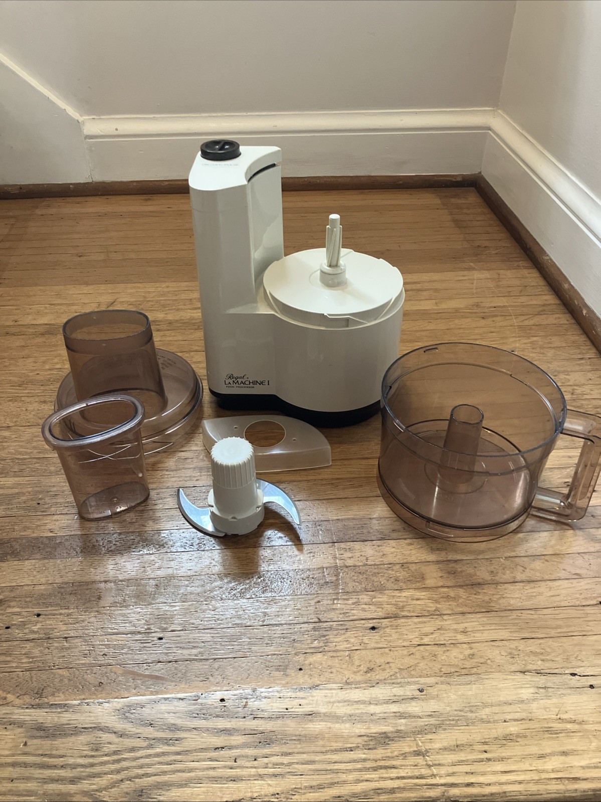 Regal La Machine I Food Processor Model V813