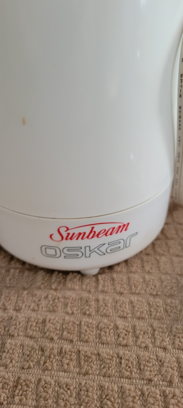 Sunbeam Oskar Food Processor 4817 Work Bowl Lid Chopper Chute Blade BOX Recipes