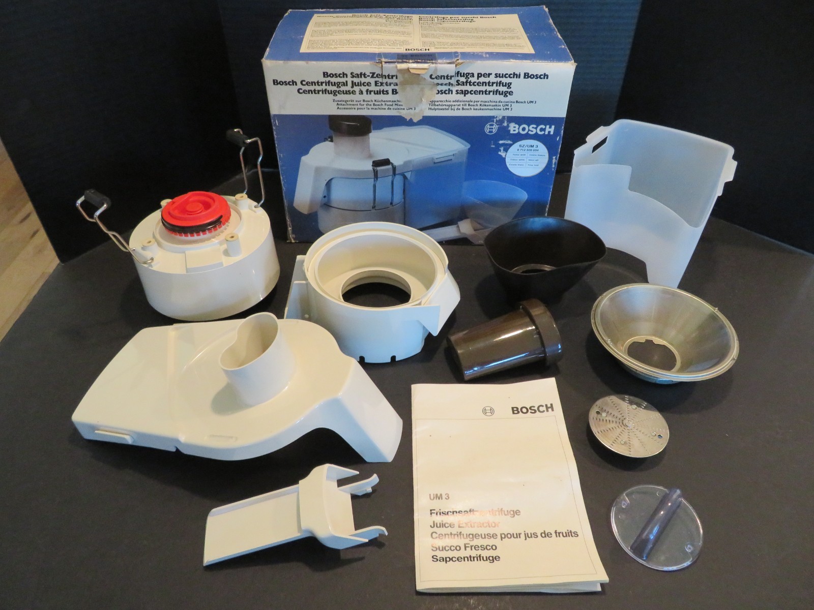 Bosch Centrifugal Juice Extractor Attachment for UM3 Universal Mixer