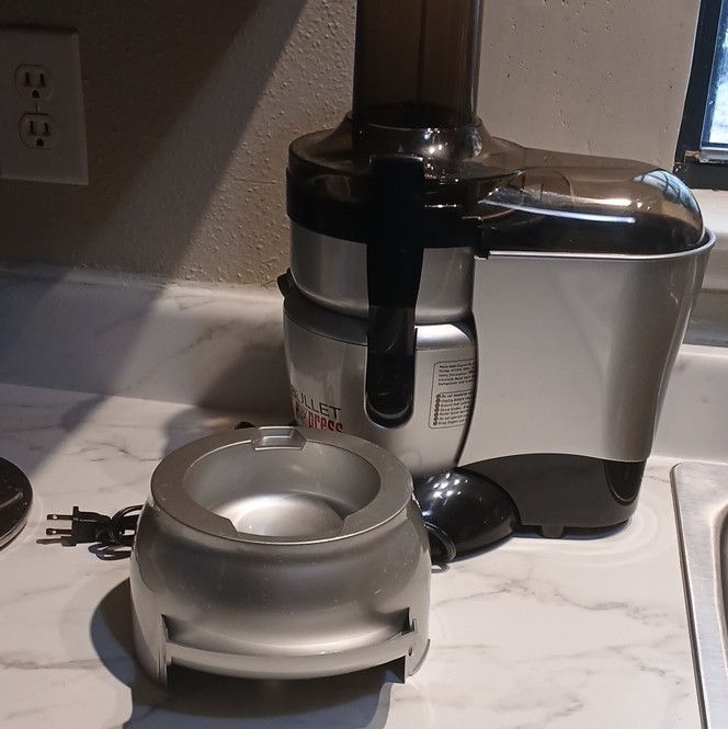 Bullet Express Food Processor Silver/Black w Bowl Lid Pusher Slicing Disc