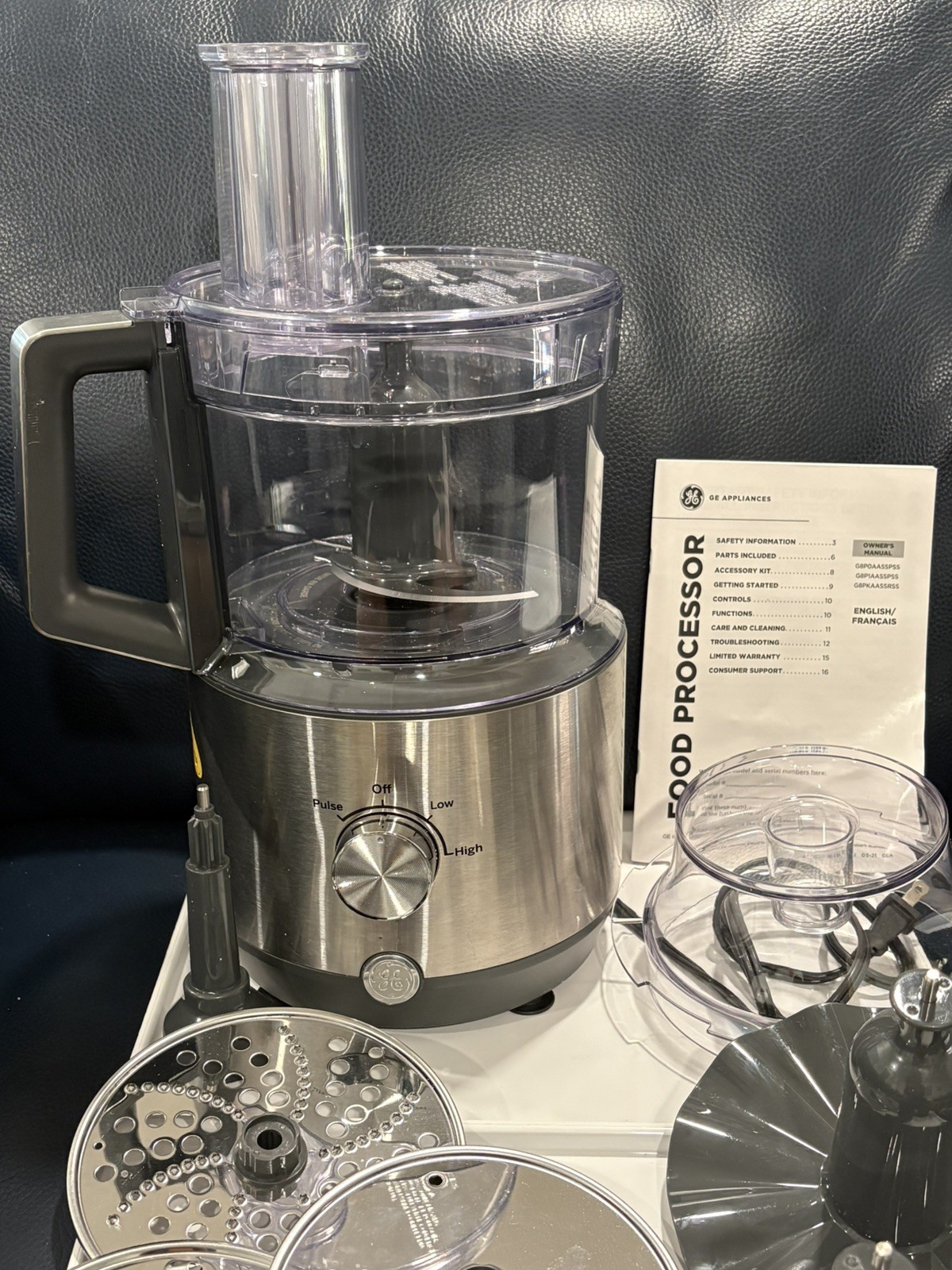 GE Food Processor 12 Cup 550 watt motor New open box