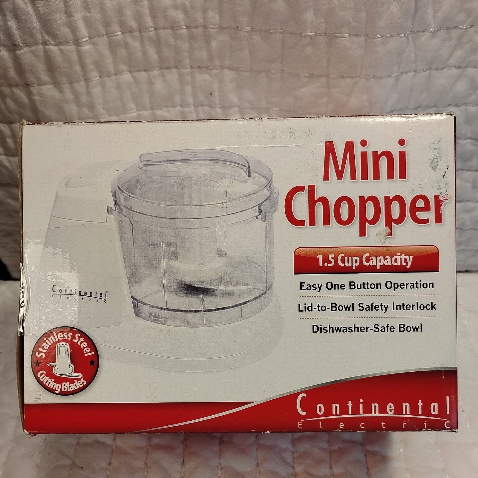 Continental Electric CE22361 White 1.5-cup Mini Chopper Brand New Fast Shipping