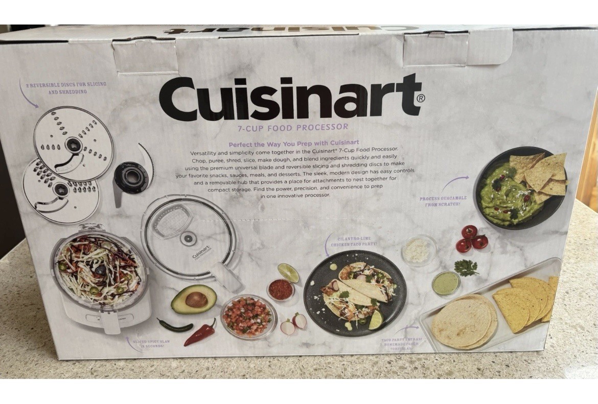 Cuisinart FP-7 7-Cup Food Processor White 450W Pulse, Bowl Blades Discs