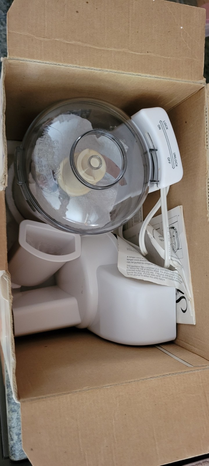 Sunbeam Oskar Food Processor 4817 Work Bowl Lid Chopper Chute Blade BOX Recipes