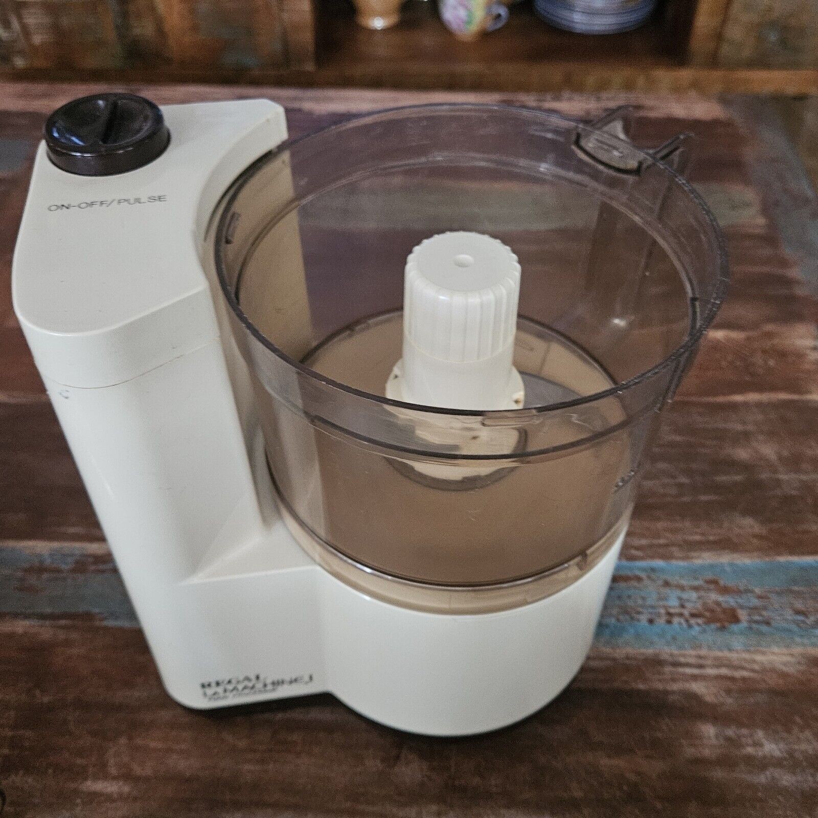 Regal La Machine 1 Full Size Food Processor Model V813 White Made in USA Works!!