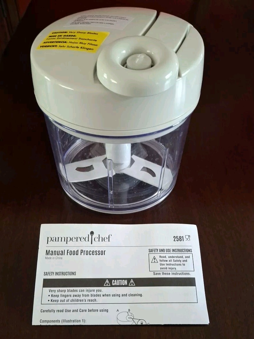 Pampered Chef Manual Food Processor w/ Storage Lid included. NEW In Open Box