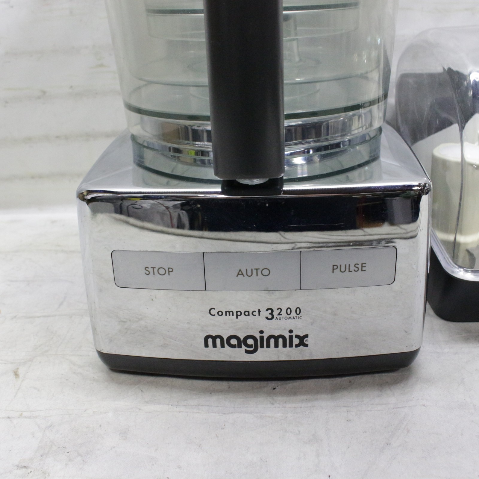 Magimix Compact 3200 Food Processor & Accessories 240 Volt Not Us Plug