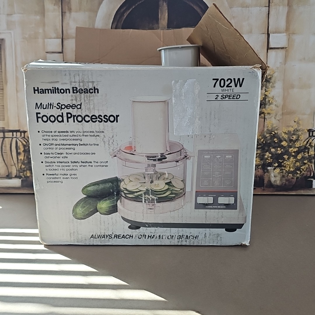Hamilton Beach Dual Speed Food Processor Model 702-5 – Complete
