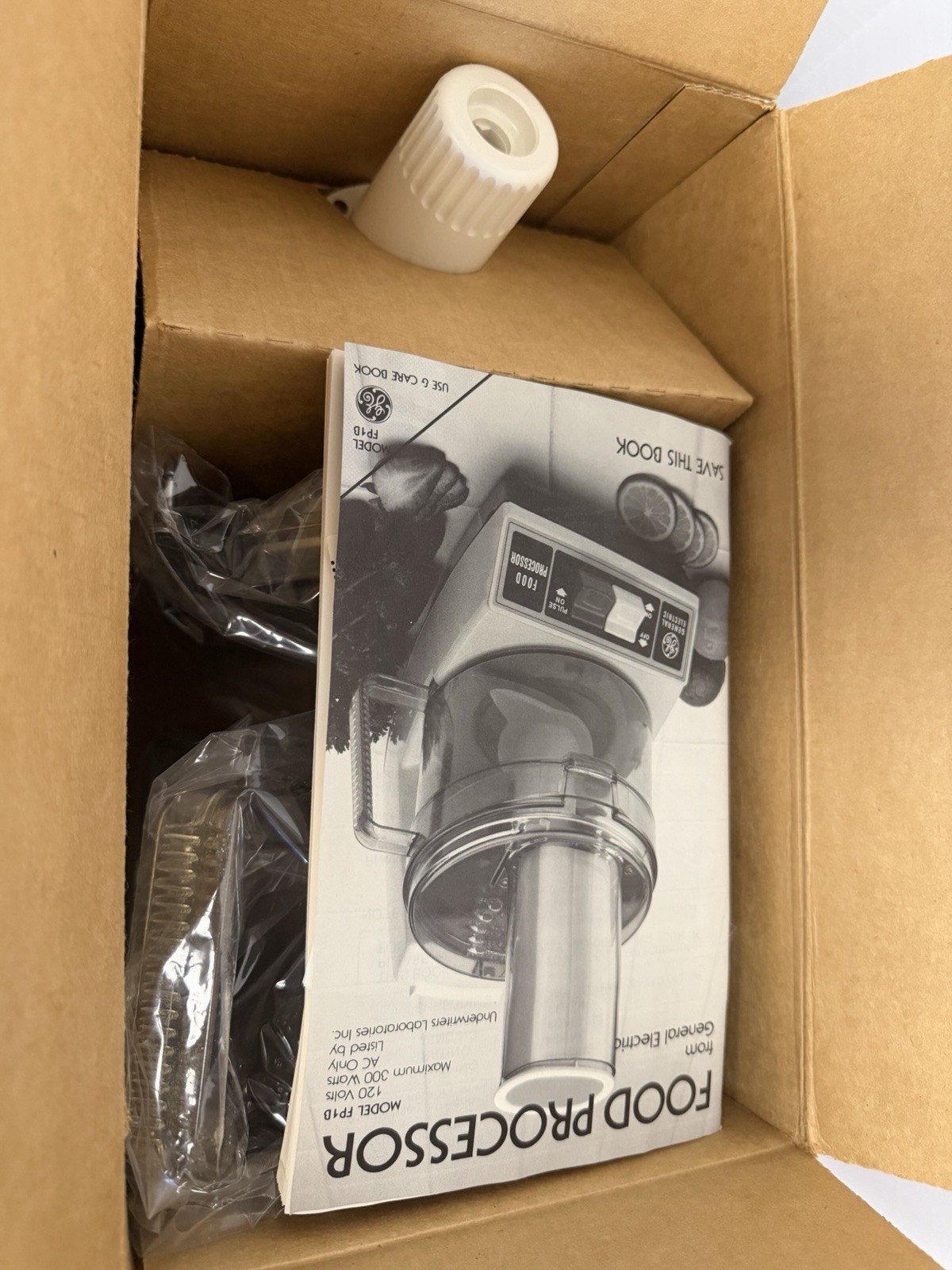 NEW UNUSED GE Food Processor Model FP1B Vintage General Electric