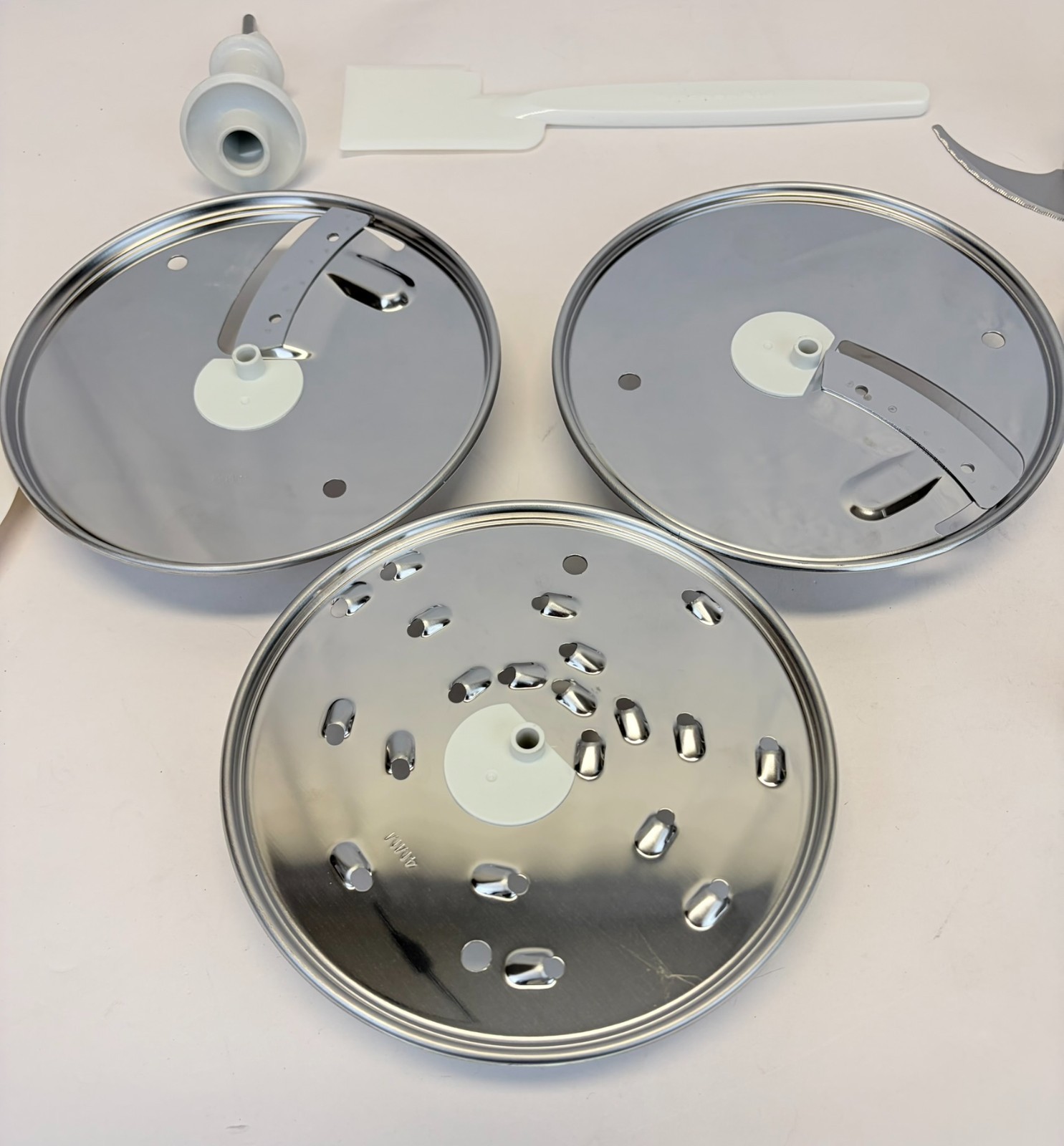 KitchenAid Food Processor Disc Set Slice Shred 2mm 4mm Egg Whip + Tray NEW