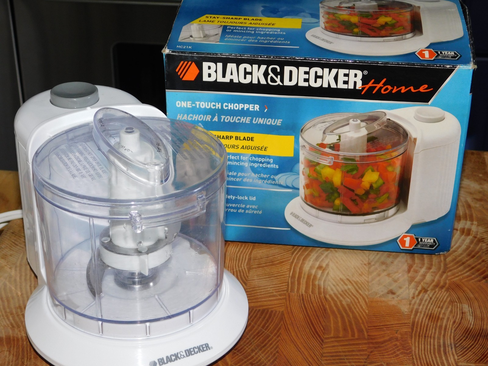 Black & Decker 1.5-Cup One Touch Chopper White Model HC21K (New in Box)