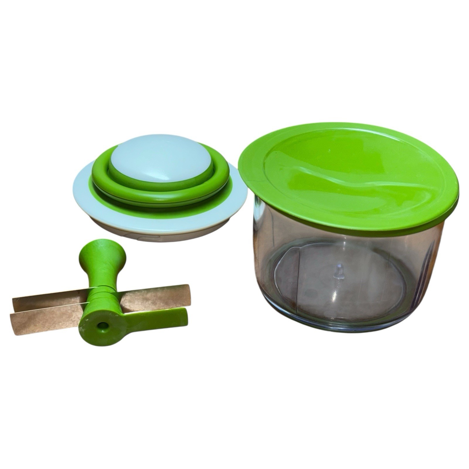 VeggiChop Hand Powered food processor w storage lid Chefn Salsa Guacamole hummus