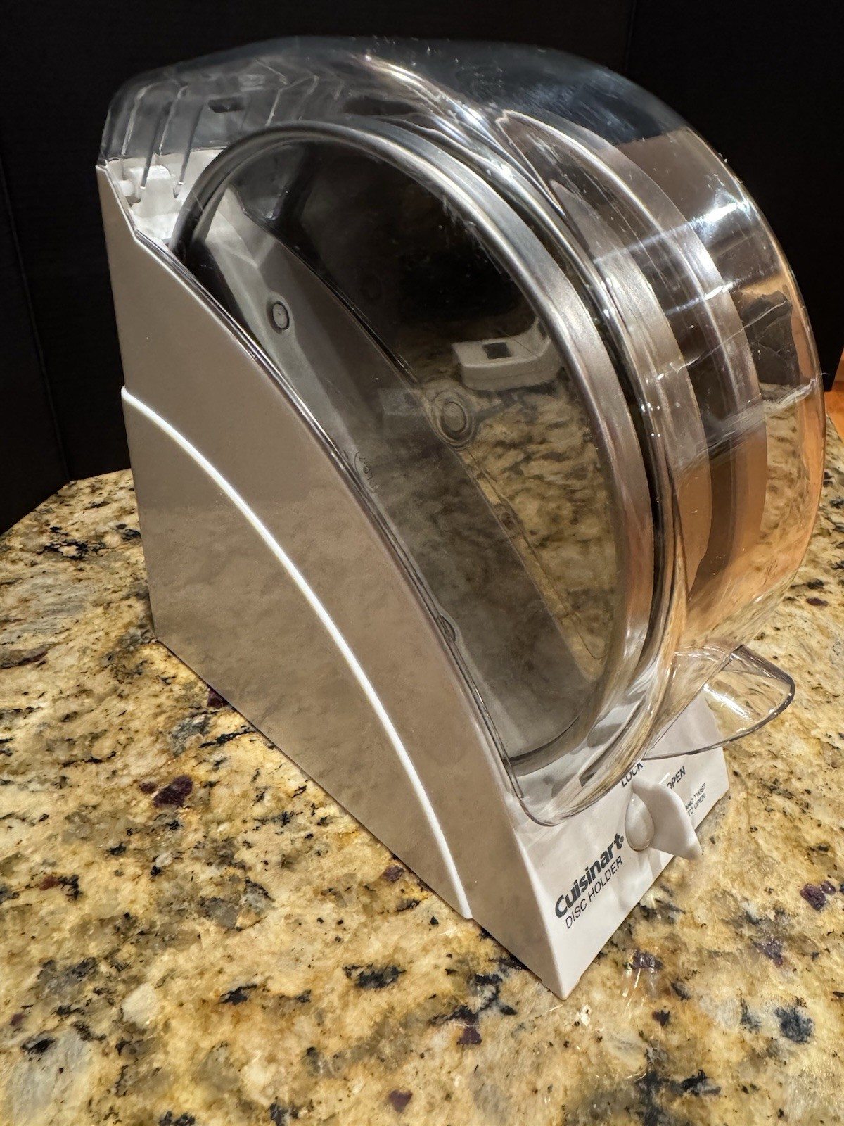 cuisinart blades (3) New Disc 2/3/4 MM And Plastic Holder