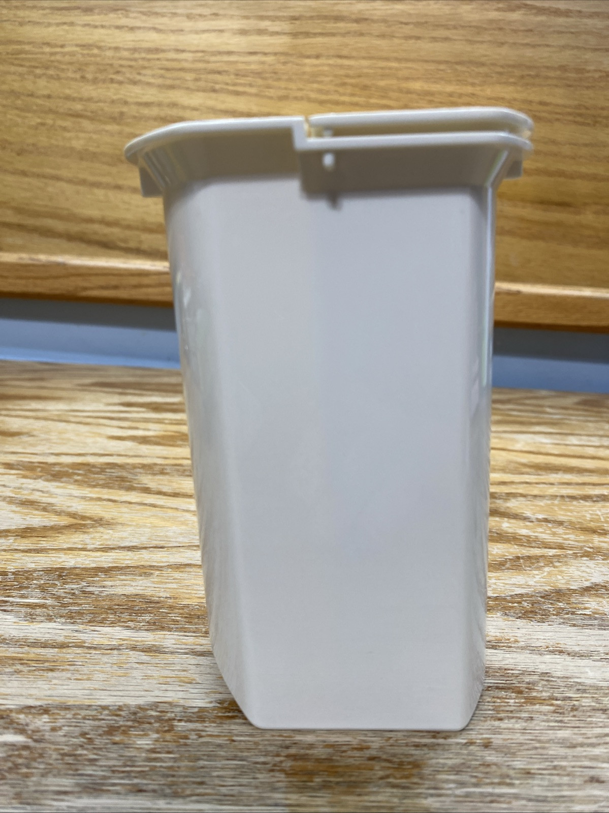 Presto Salad Shooter Professional 0297001 Food Replacement Part Pusher Guide
