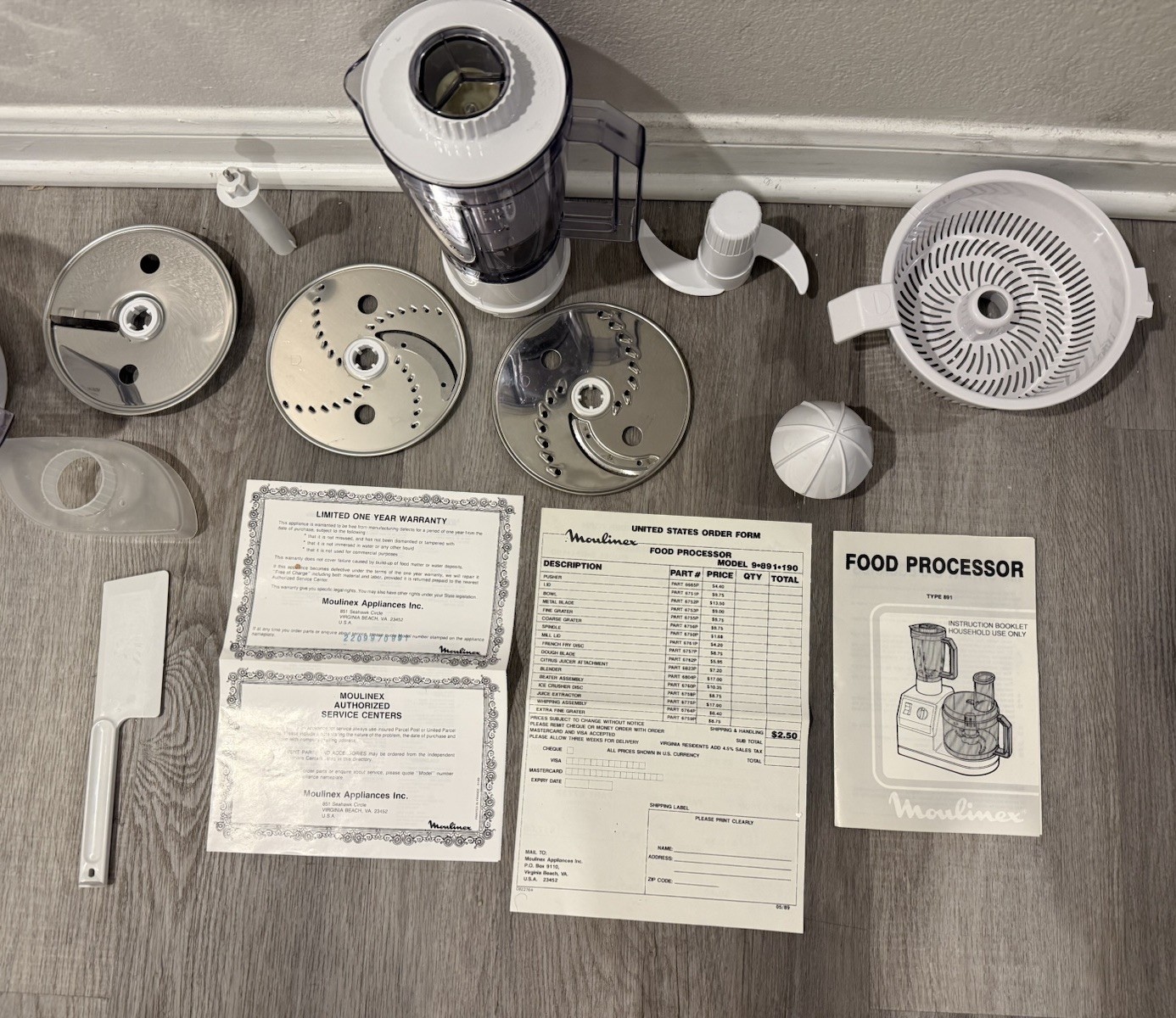 Moulinex The Kitchen Machine Four Appliances in One Model 9891190 Food Processor