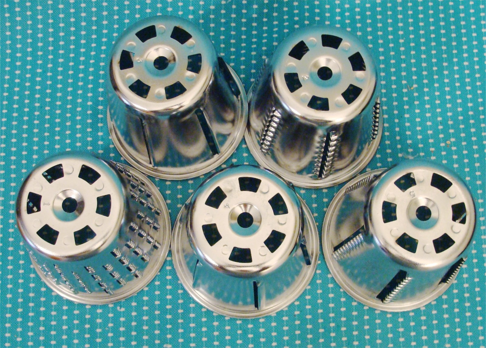 Vtg Saladmaster Food Processor Base 5 Cones No Finger Guard Only 2 Suction Cups