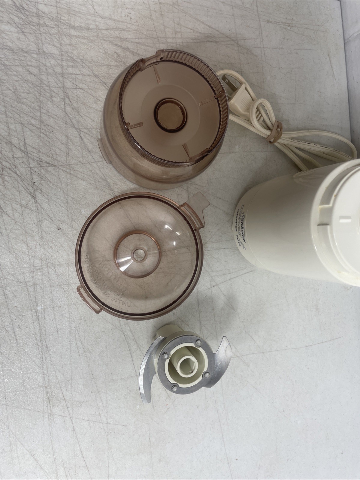 SUNBEAM OSKAR JR. Food Processer CHOPPER PLUS model 14131- 210 watts