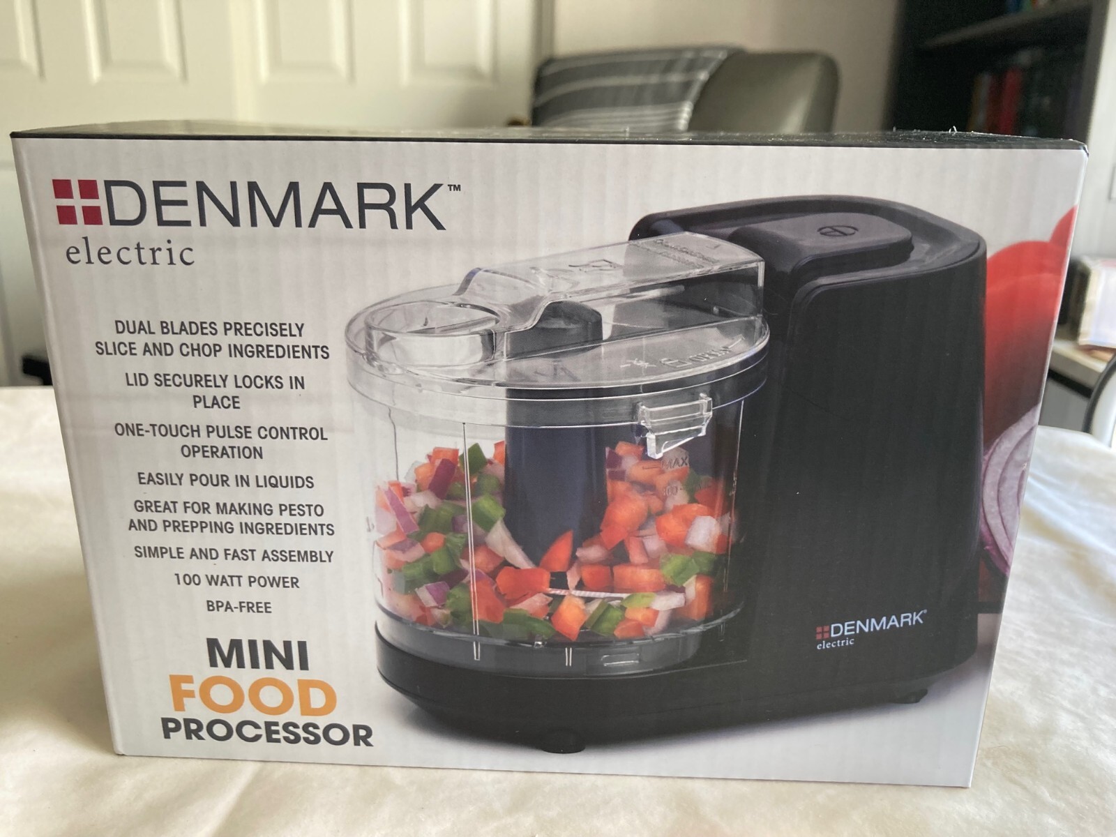 Denmark Electric 1.5-Cup Personal Food Chopper with One-Touch Pulse Control-New
