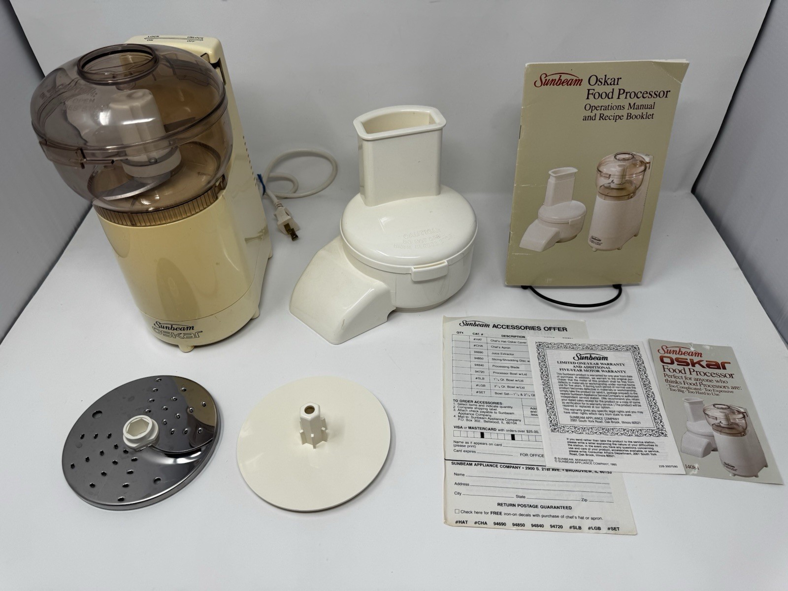 Sunbeam Oskar 14081 Food Processor Complete w/ Manual & Attachments (See Video)