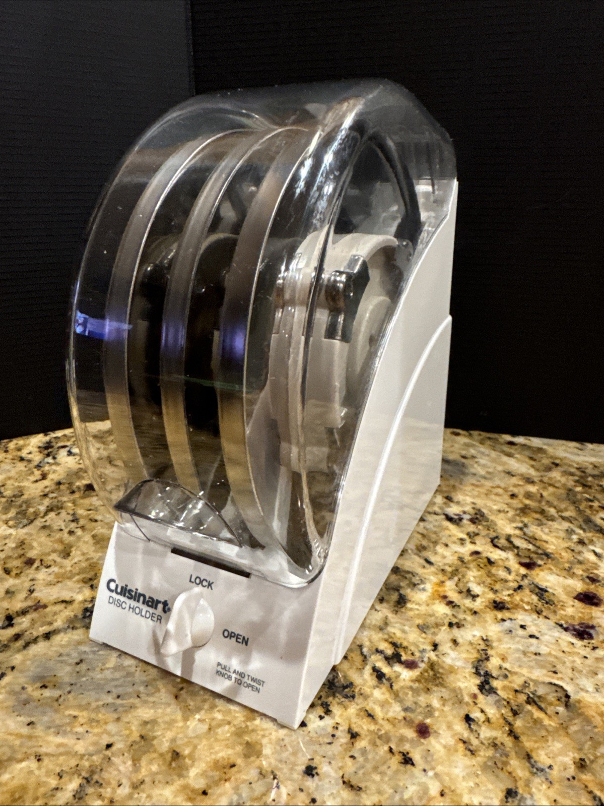 cuisinart blades (3) New Disc 2/3/4 MM And Plastic Holder