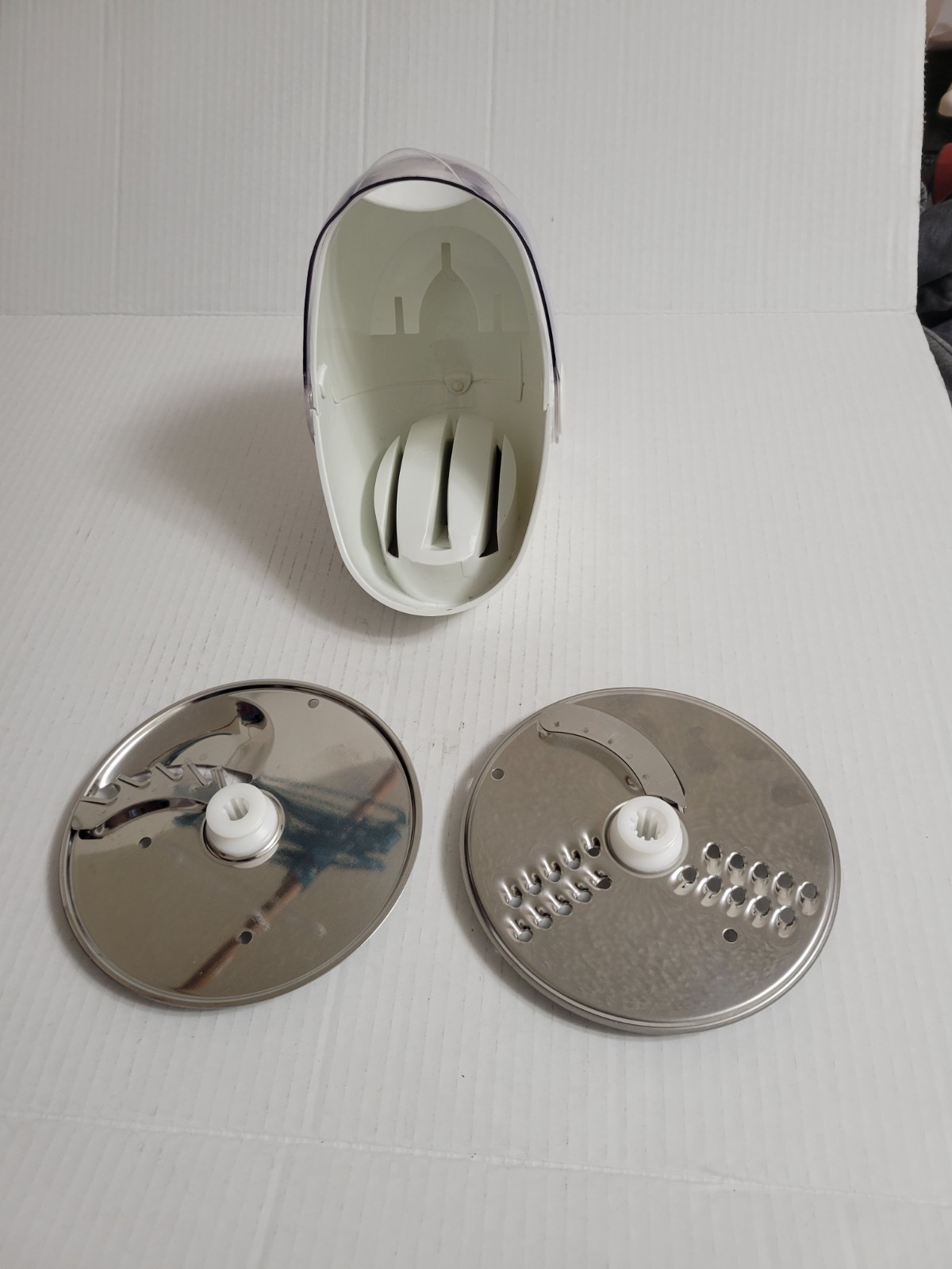 vintage viking food processor blades with storage ( two blades )