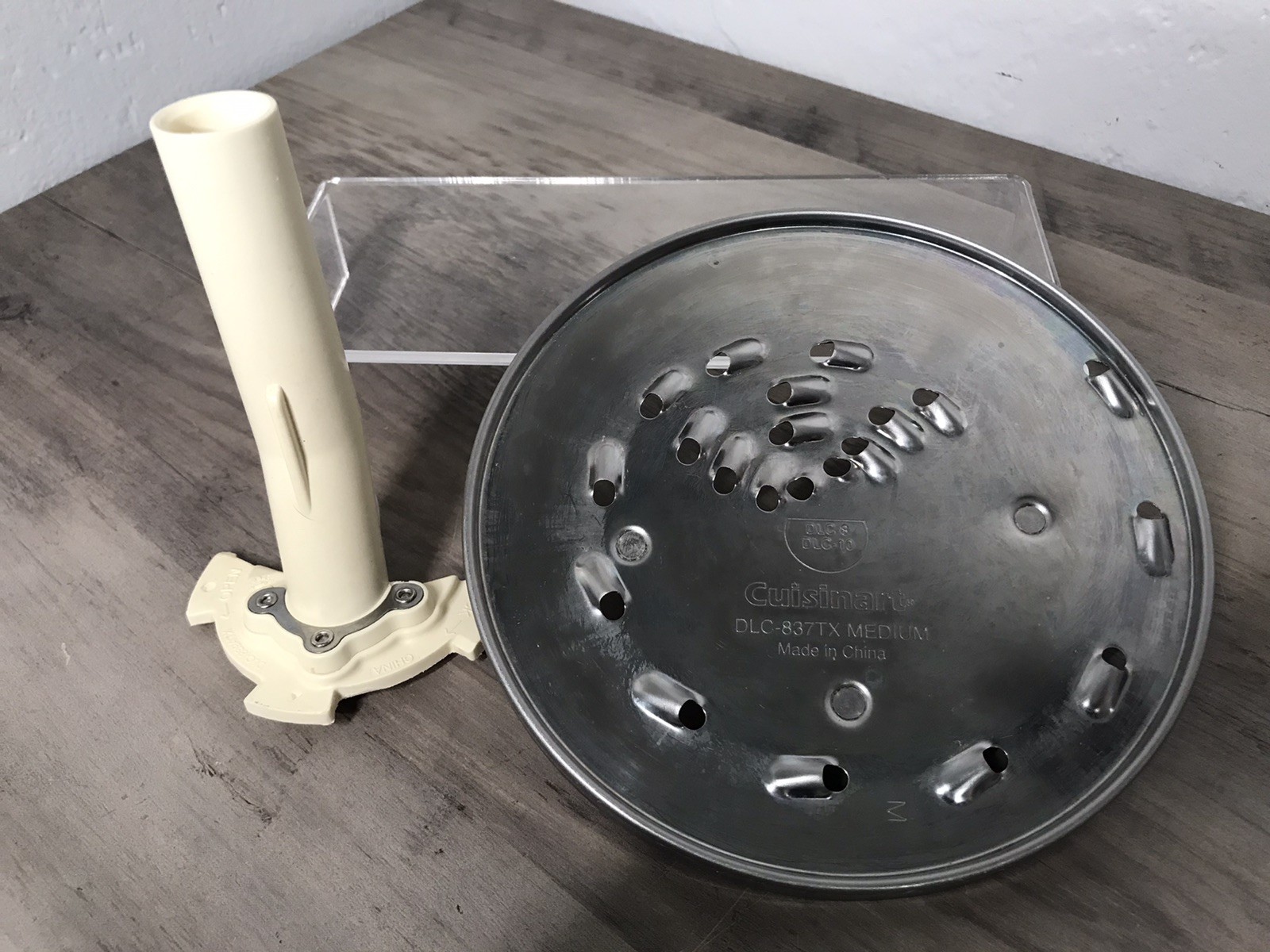 Cuisiniart DLC-837TX Medium Shredding Disc With Stem Food Processor Part OEM