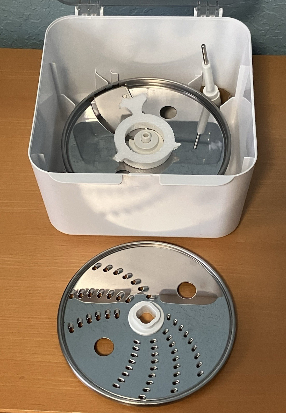 KitchenAid 13‑Cup Food Processor KFP1333~With All Blades, Accessories & Manual