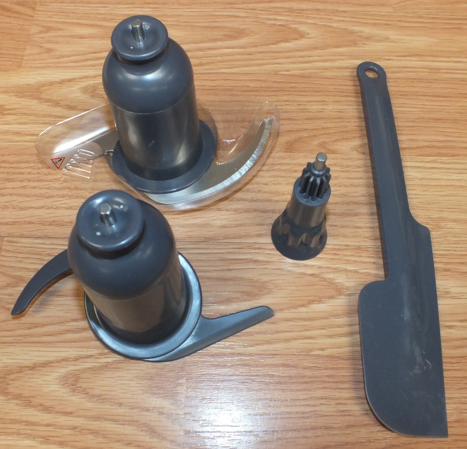 Kenwood (FPM250) MultiPro Compact 400W 5 Cup Food Processor Bundle **READ**