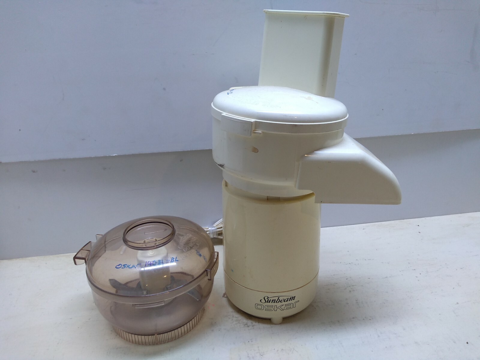 Pick a PART|Sunbeam Oskar 14081 Chopper Grater Slicer Food Processor Attachments