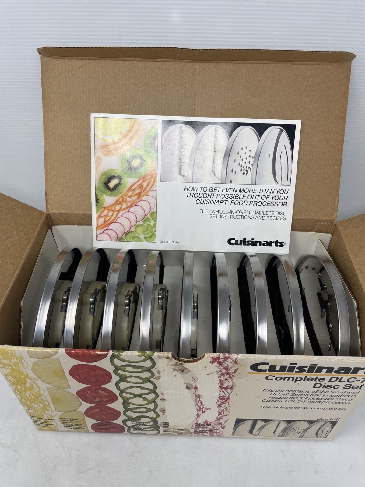 Cuisinart Food Processor Complete DLC-7 Nine Disc Set DLC-070 Open Box Unused