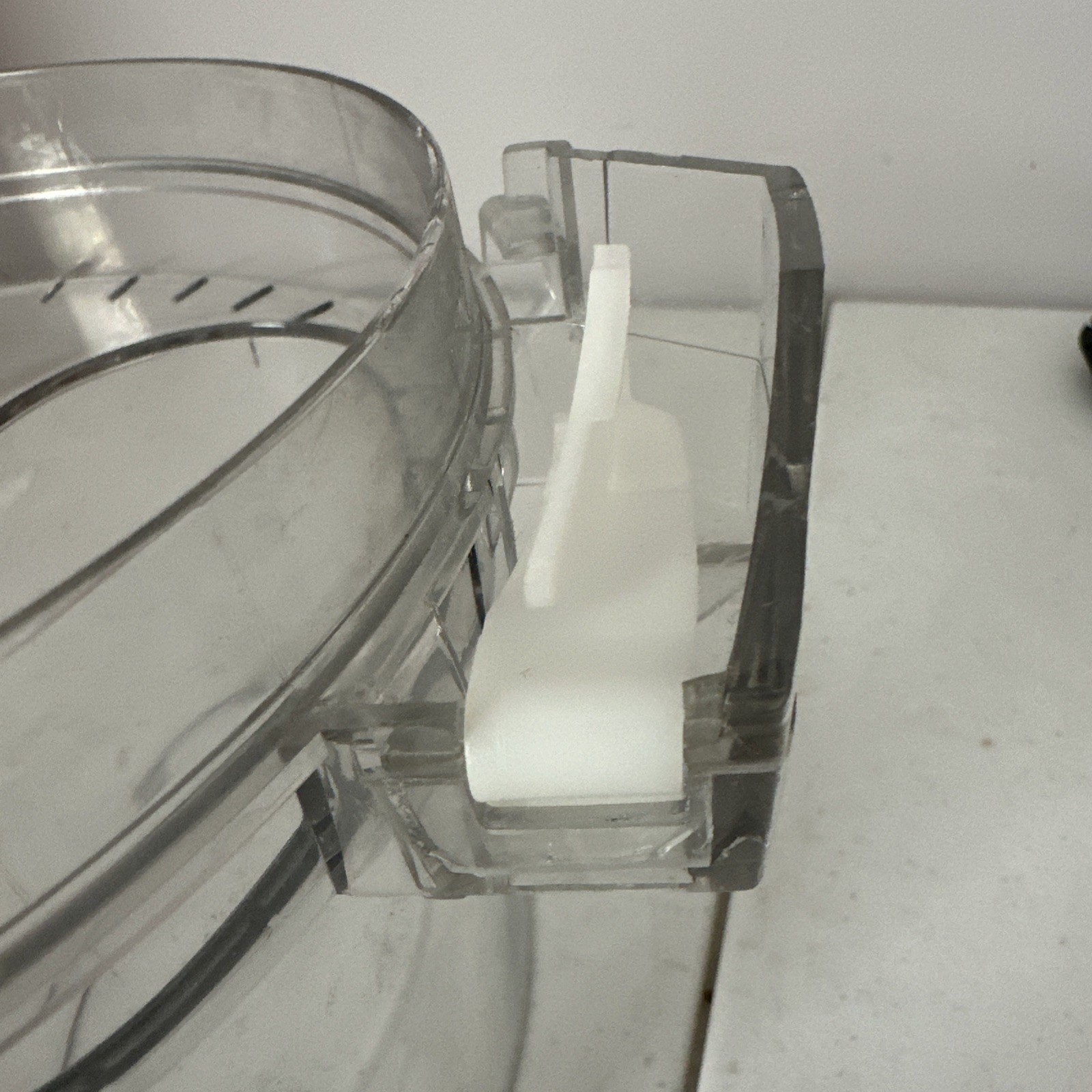 Cuisinart DLC-10 Food Processor Lid Chute Part DLC-117BGTX DLC-118BGTX No Pusher