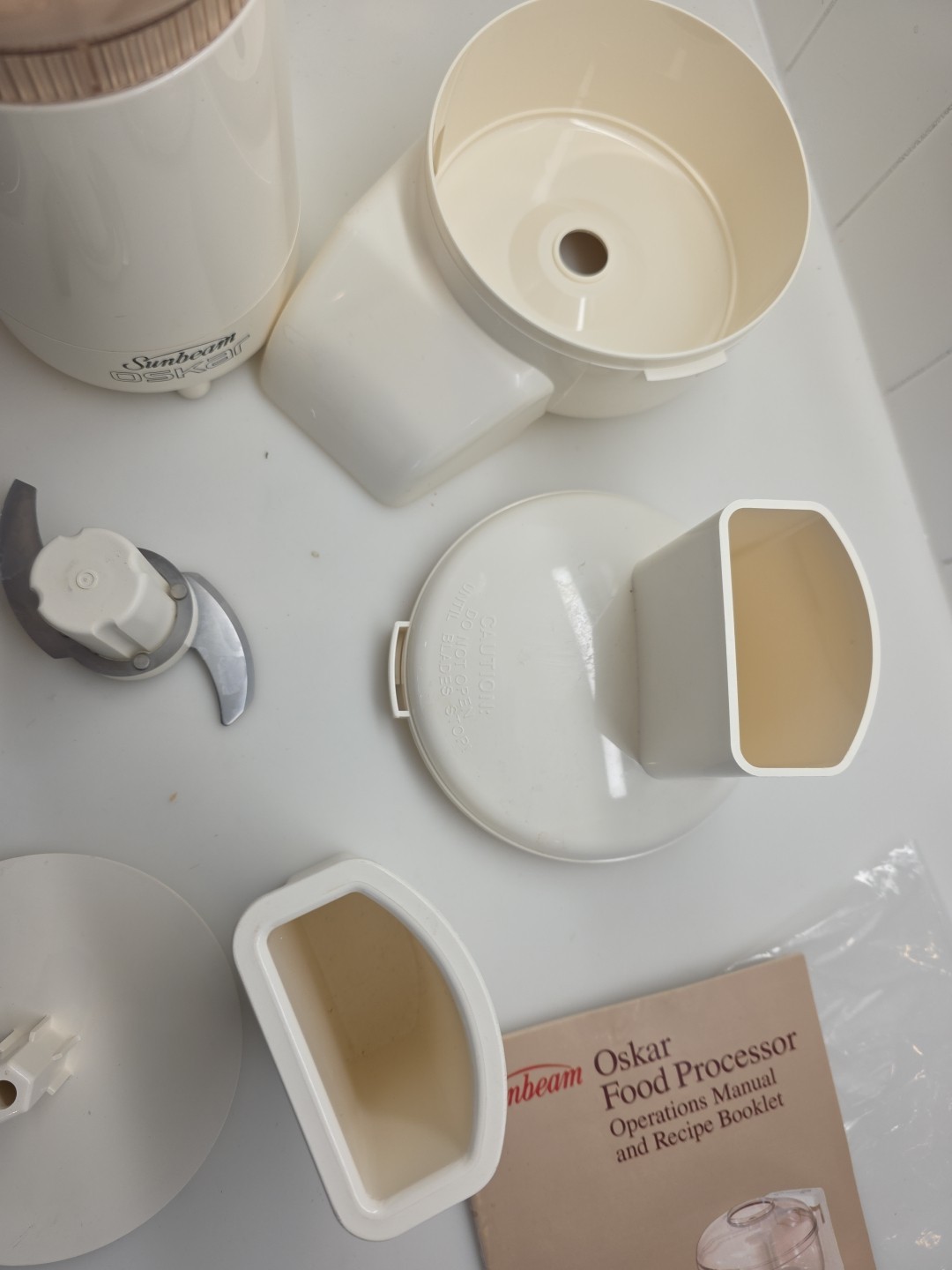 Sunbeam Oskar 14081 Food Processor Complete w/ Manual WORKS