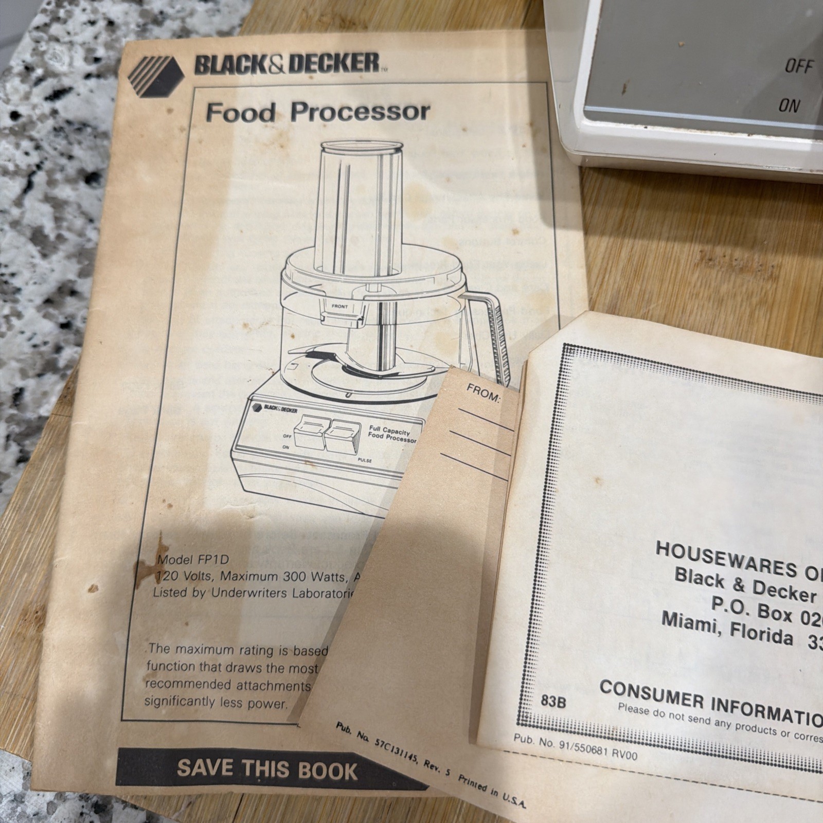 Vintage Black & Decker Food Processor D1FP1D Full Capacity Book & Accessories *