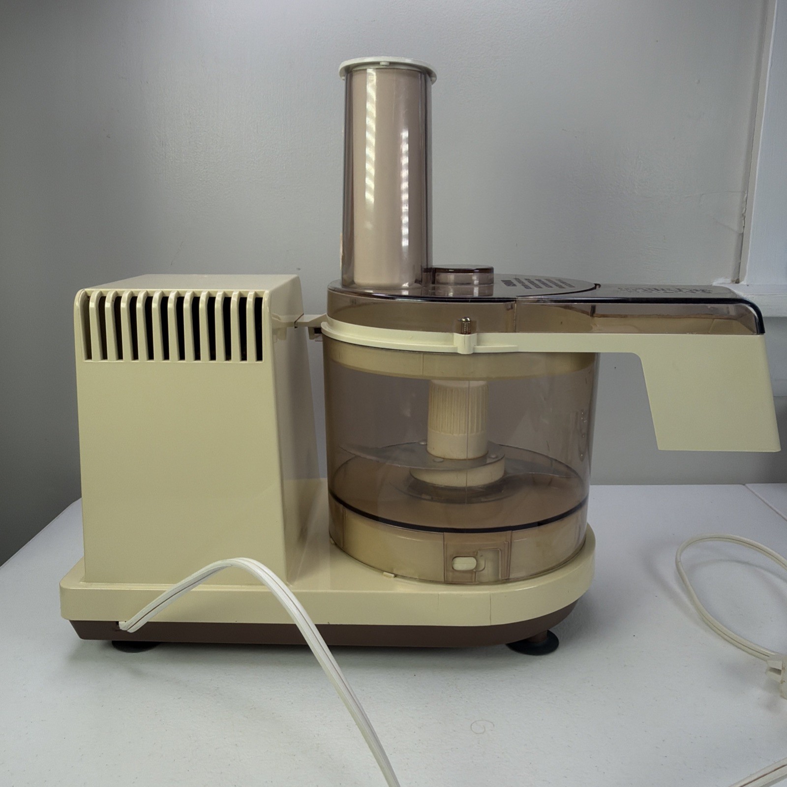 Vintage Hamilton Beach Scovill 6 Speed Plus Continuous Food Processor 712