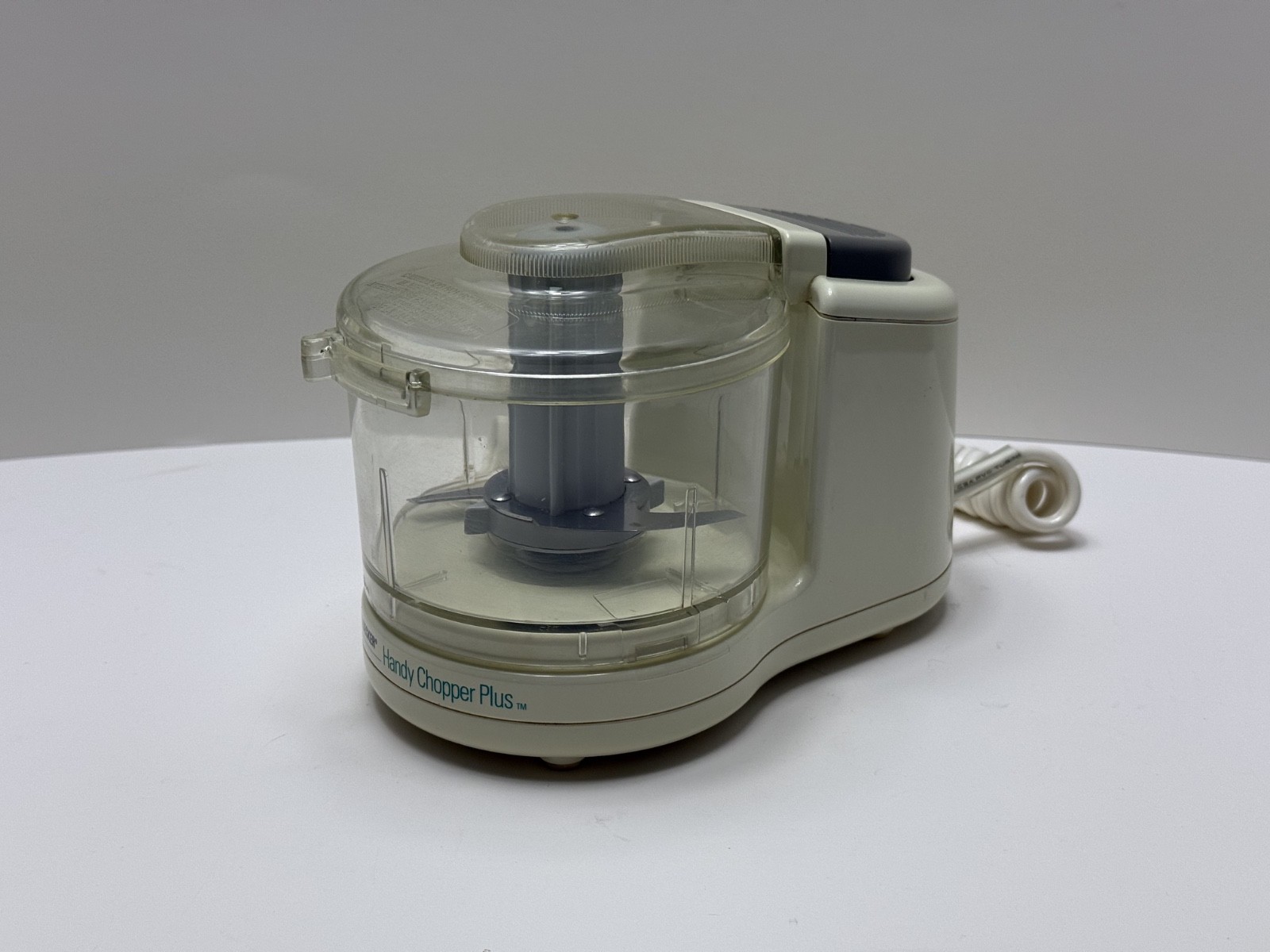 Black & Decker Handy Chopper Plus HC3000 White Countertop Food Processor Tested