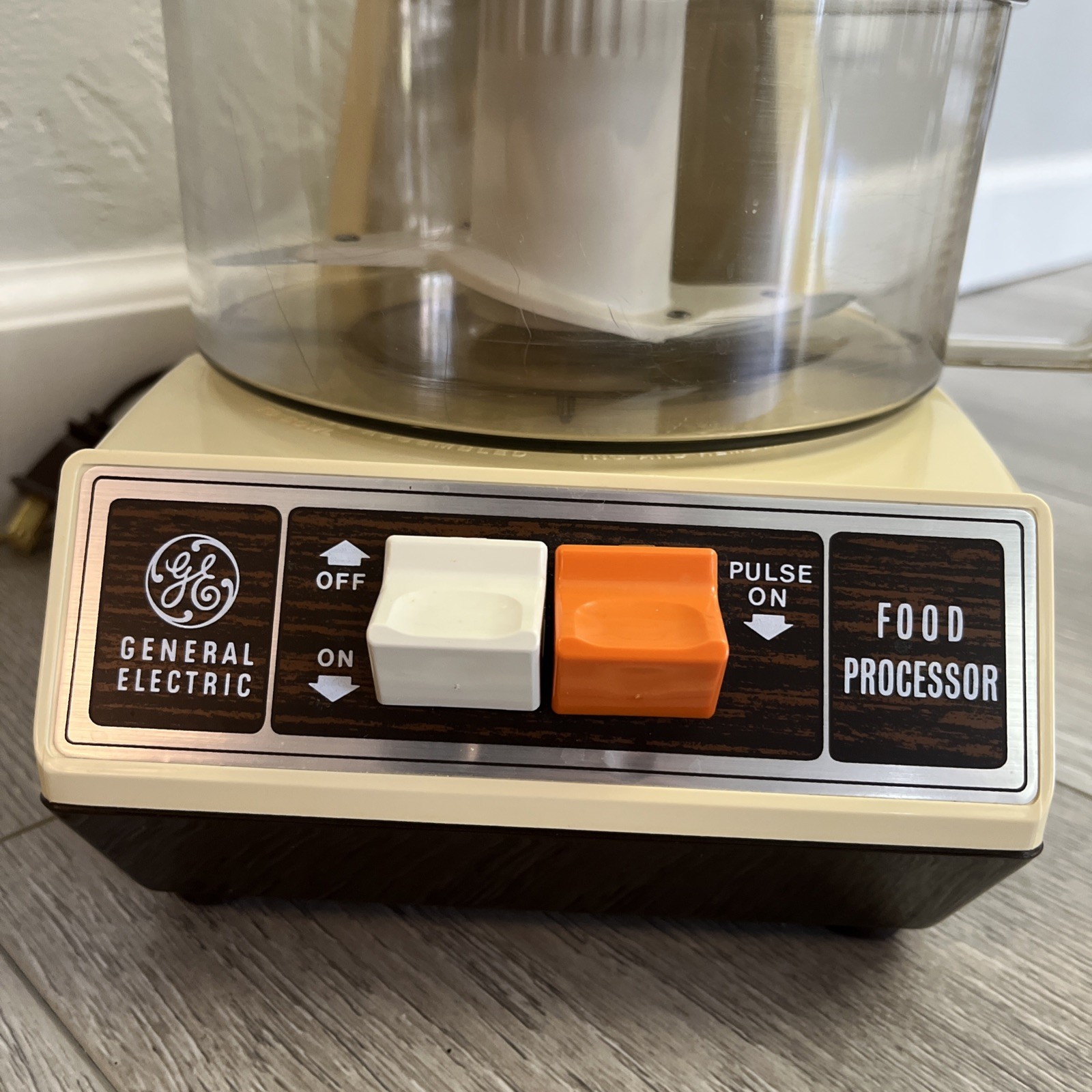 Vtg General Electric D1FP1D Full Capacity Food Processor Excellent Condition