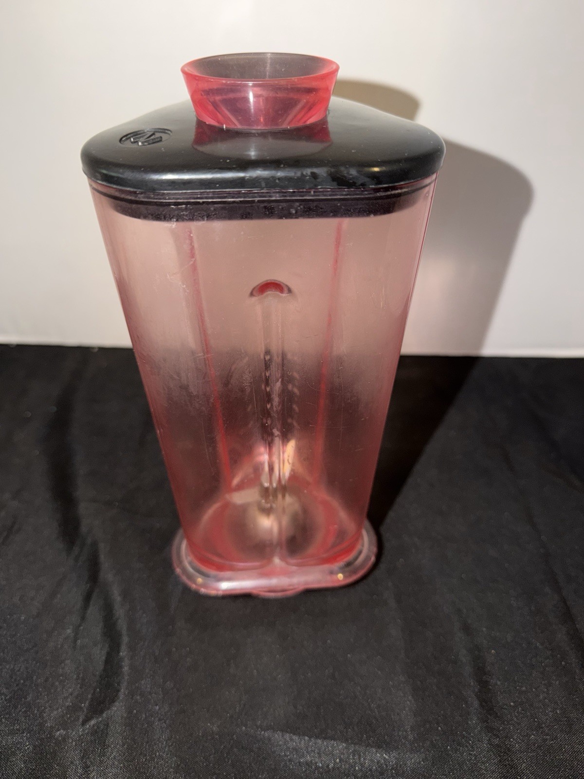 NUTONE BUILT IN FOOD CENTER KITCHEN SYSTEM 32 OZ BLENDER JAR & LID