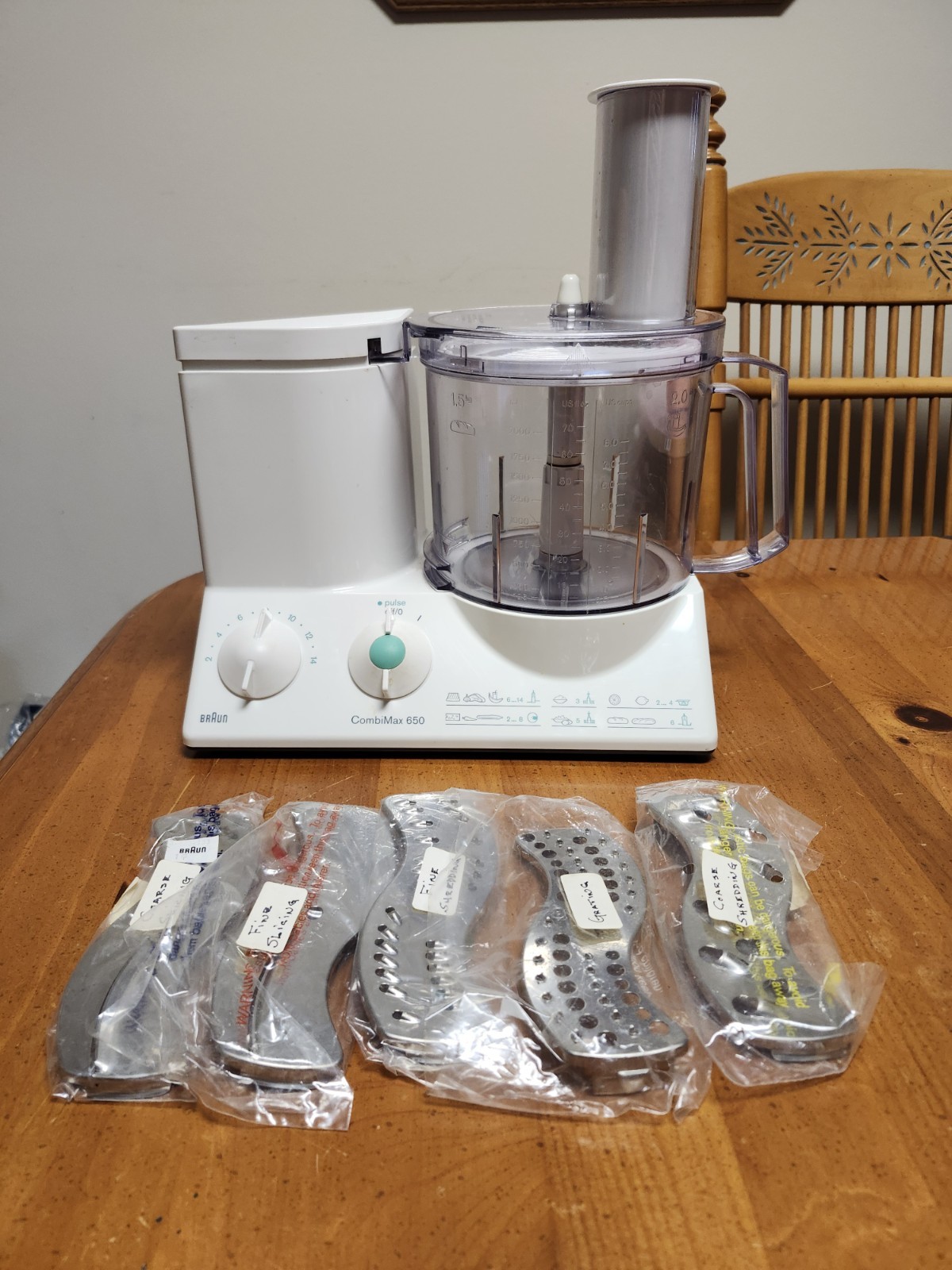 Braun Combimax K650 – 14 Speed Food Processor – Blades Shown Included – Works!