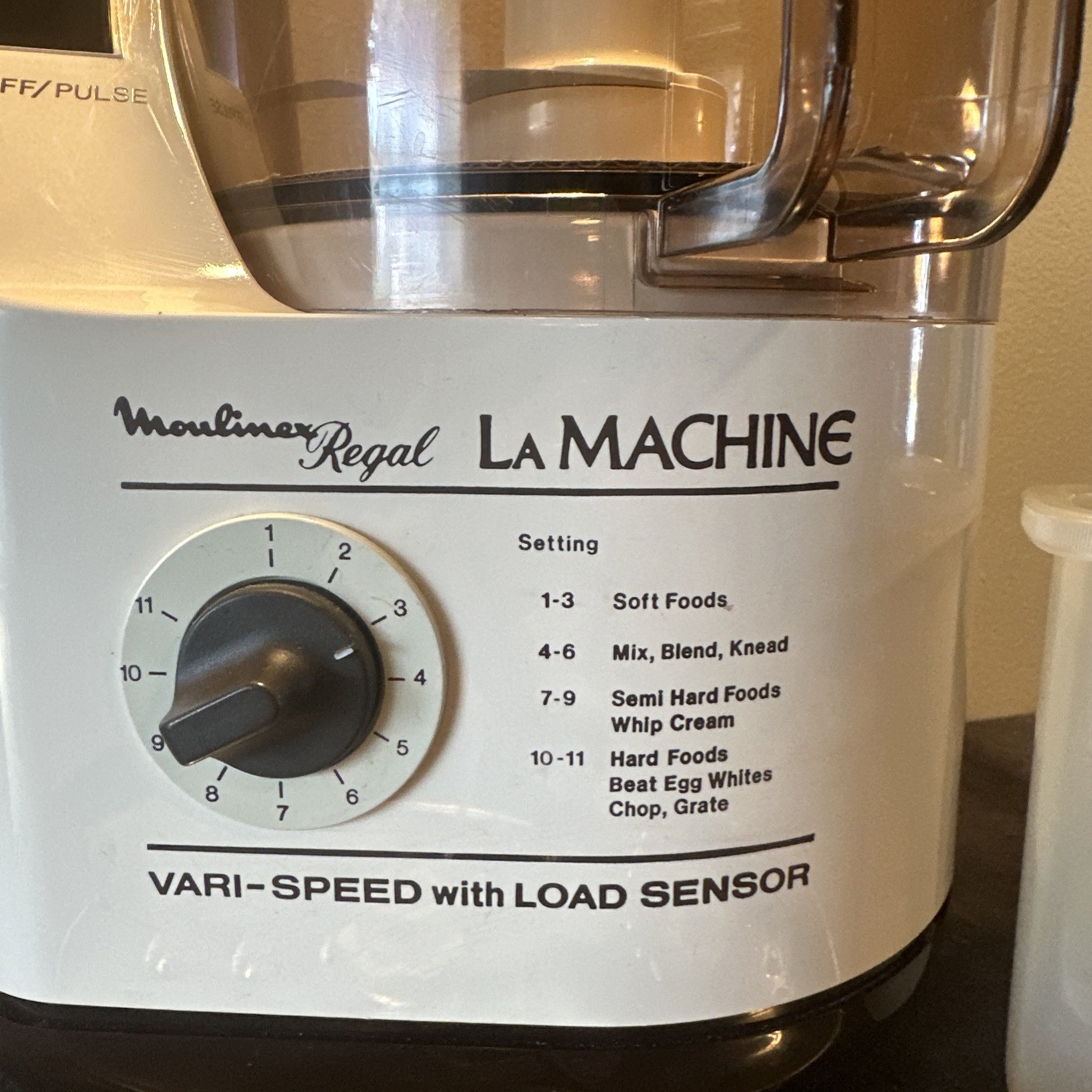Moulinex Regal LaMachine Food Processor Model LM5 W/ 11 Settings. Works Great!