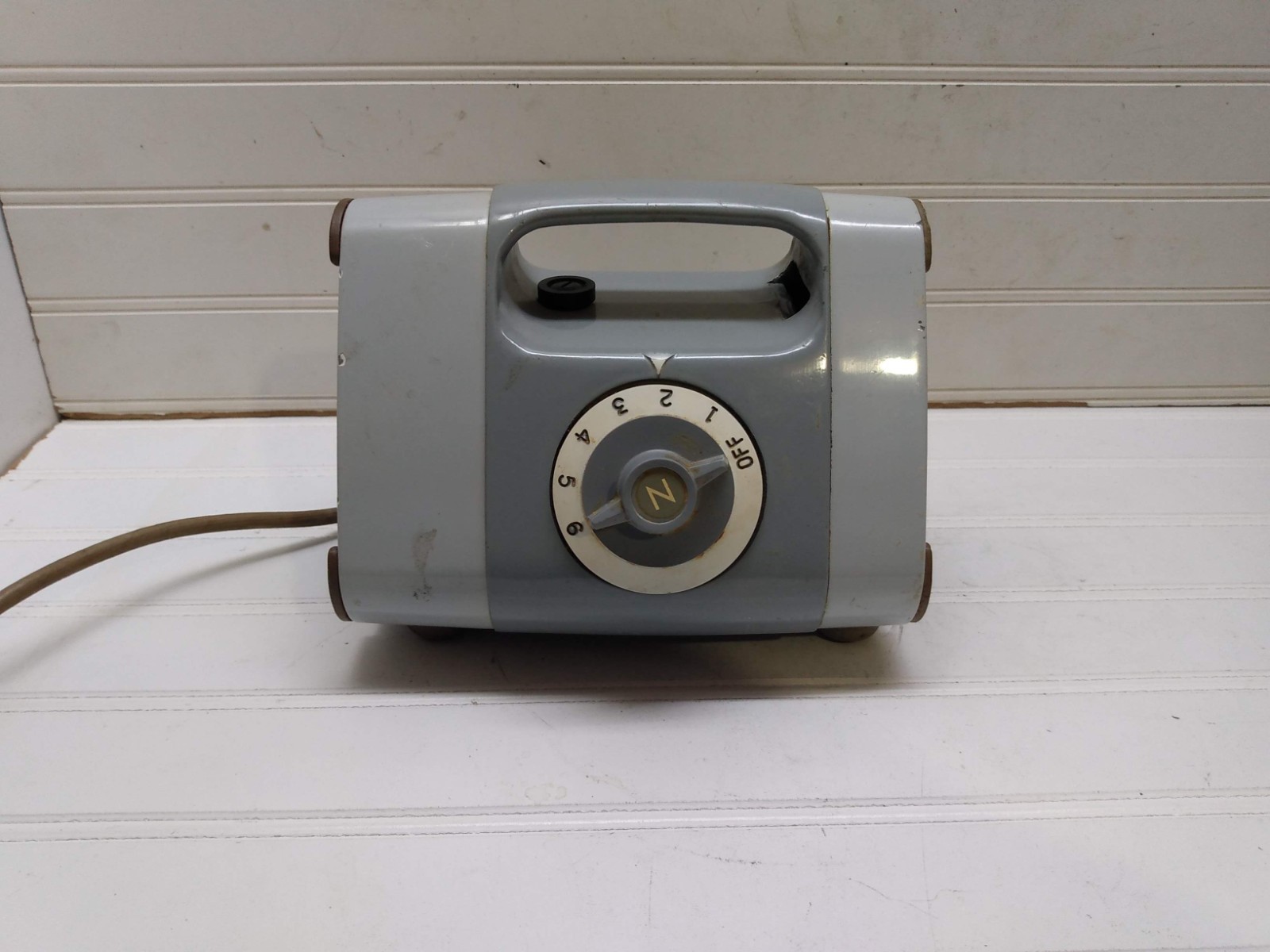 NuTone Food Center Processor Blender Counter Top Power Motor Base Model 100 Only