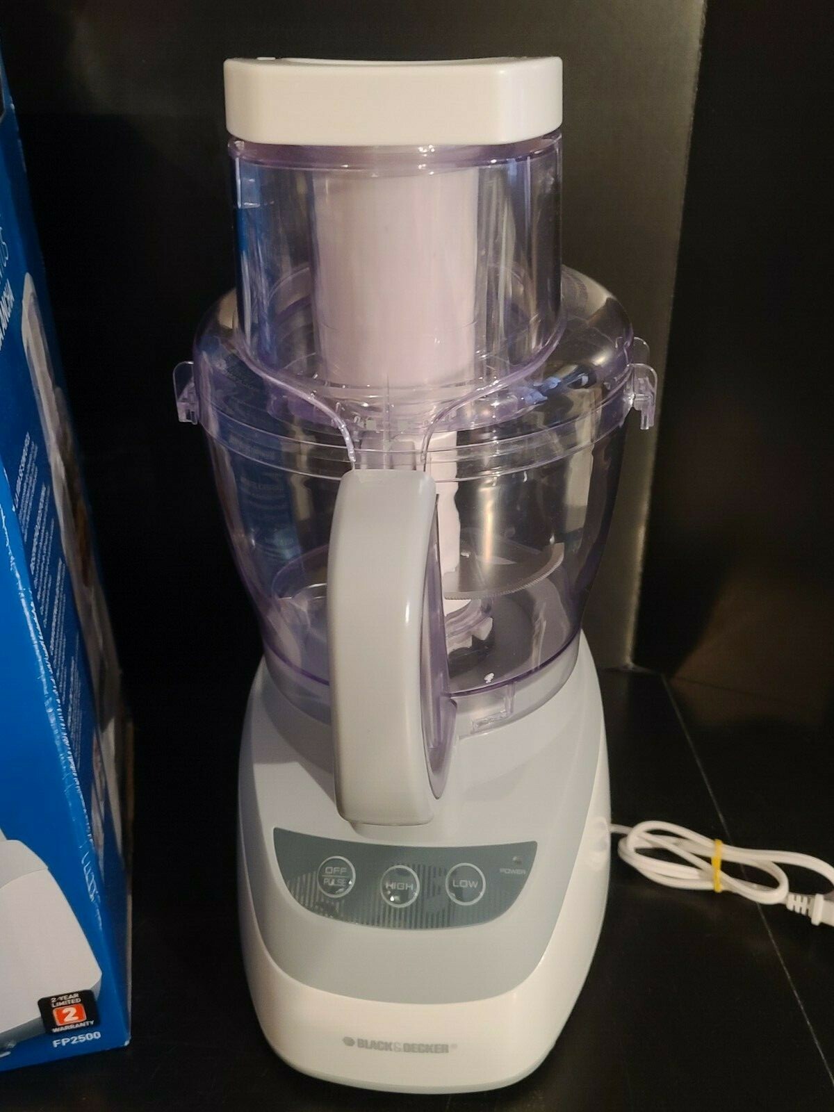 Black + Decker FP2500 PowerPro Wide-Mouth 10-Cup Food Processor WHITE In Box