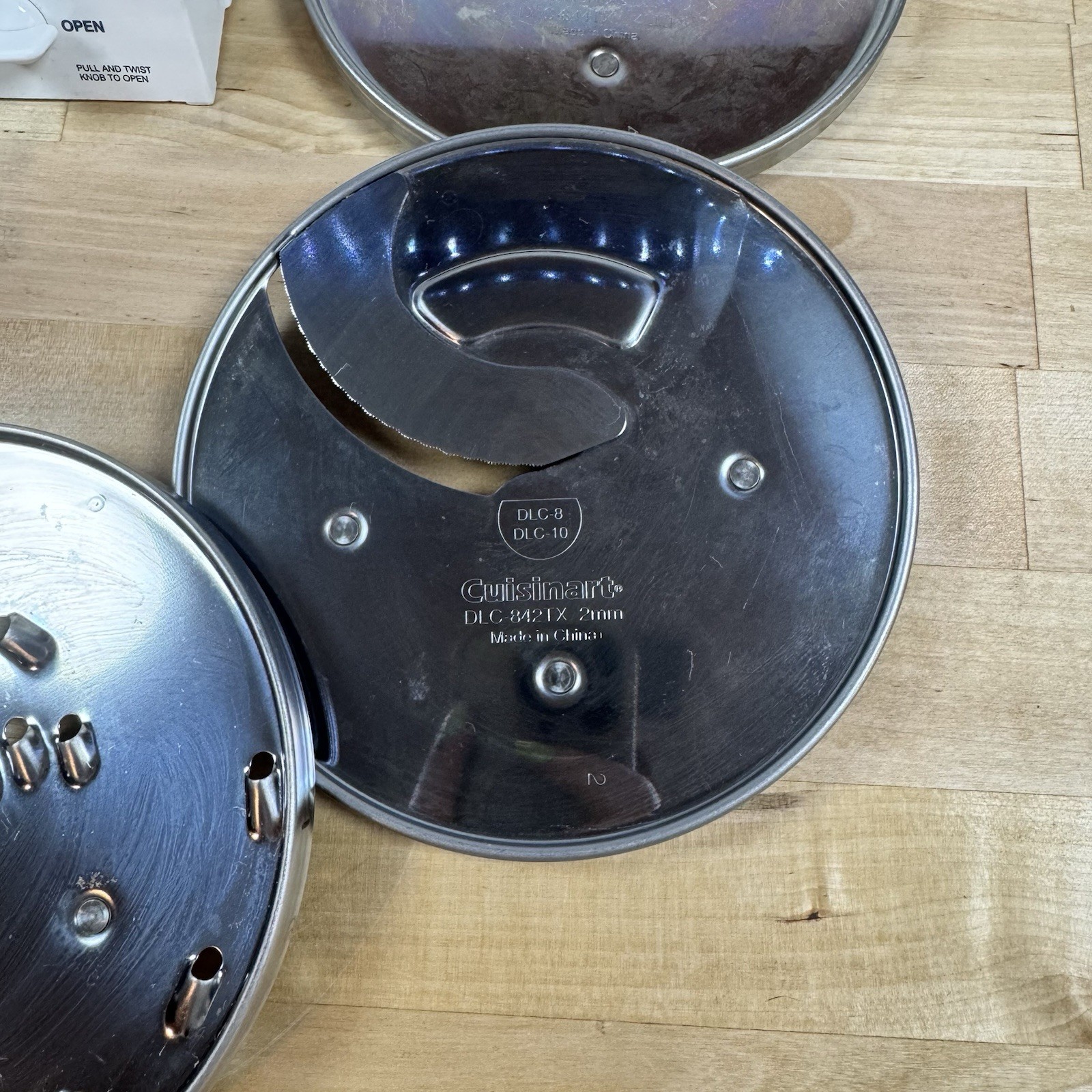 Cuisinart Food Processor Disc Holder Storage Case Holds 3 Discs W/ Blade Stem