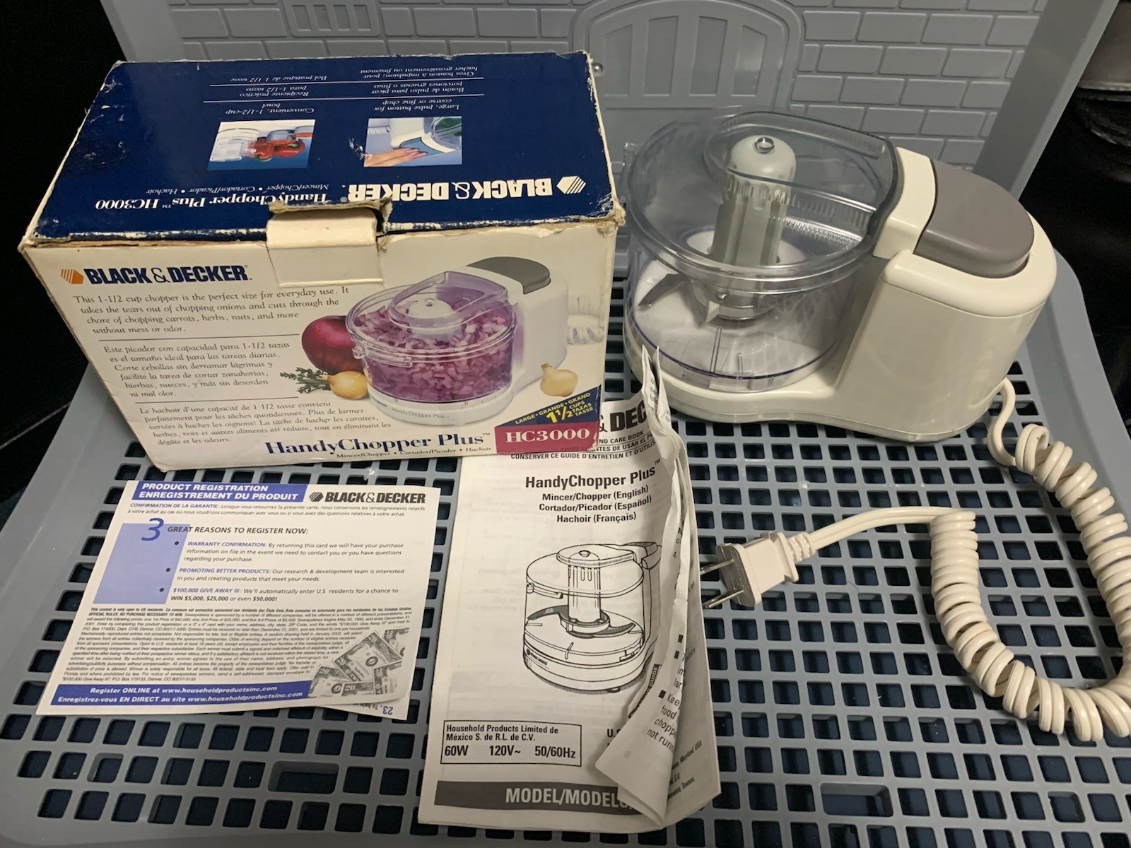 Black & Decker HandyChopper Plus Mincer Food Processor White w Box Manual HC3000