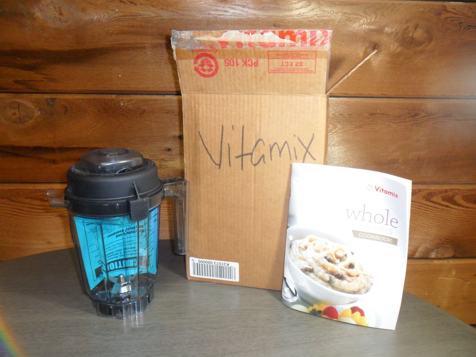 Vitamix 32 oz. Dry Grains Container, Blender, Pitcher w/Box & Booklet NEW